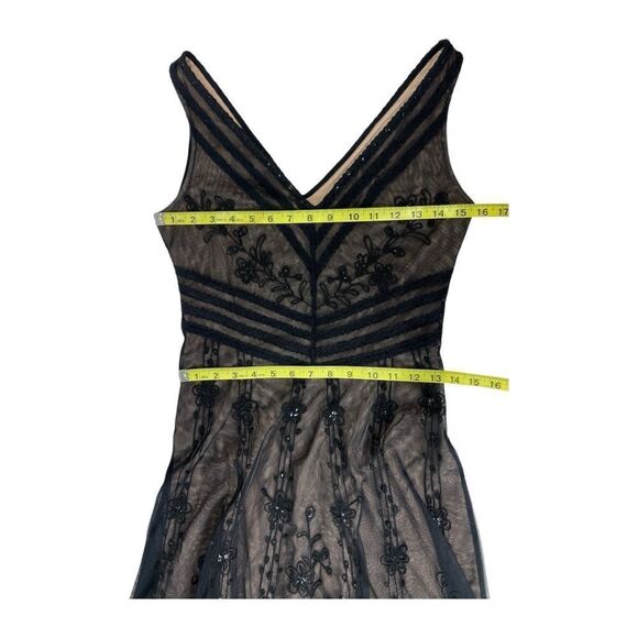 BCBG Maxazria Black Lace Sleeveless Dress Sz 2 Retro 1920’s, Gatsby - Picture 6 of 9